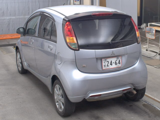 MITSUBISHI I