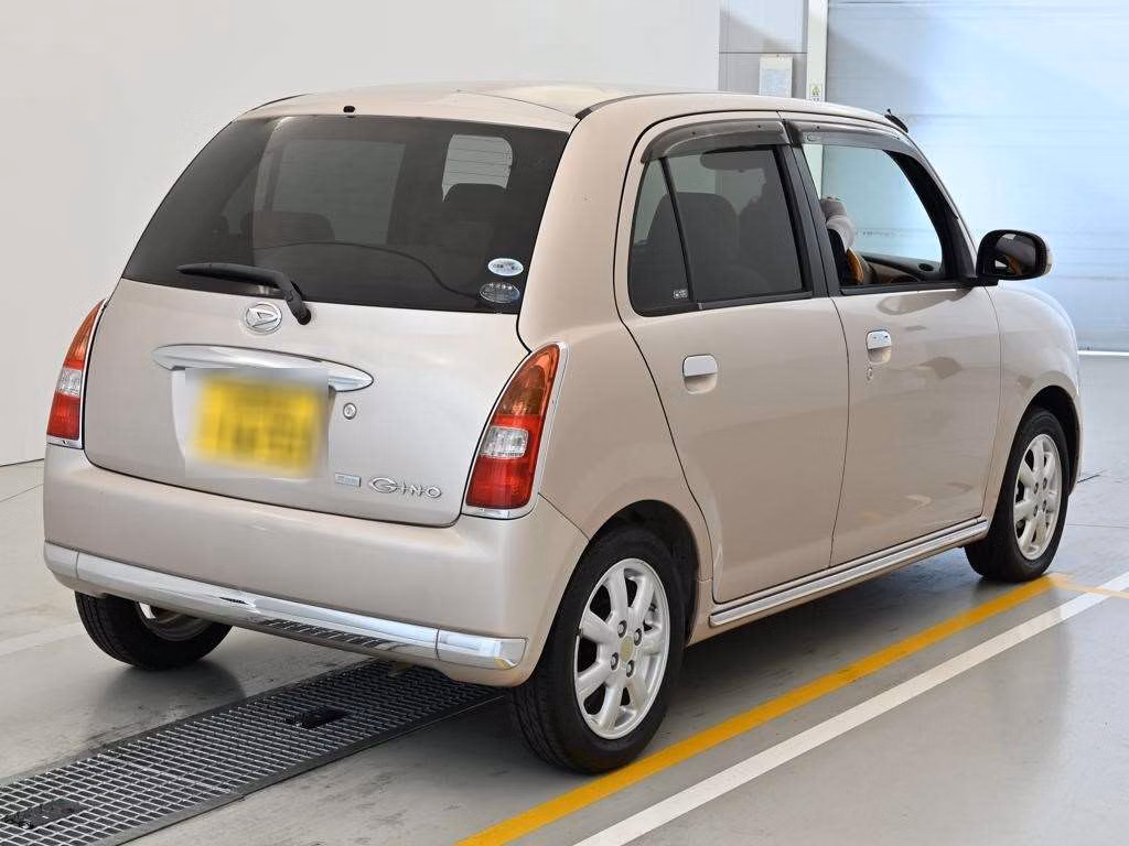 DAIHATSU MIRA GINO