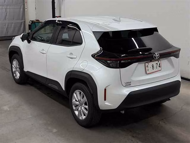 TOYOTA YARIS CROSS