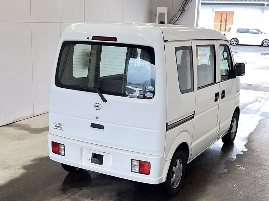 NISSAN NV100 CLIPPER