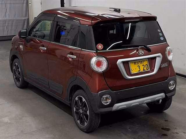 DAIHATSU CAST