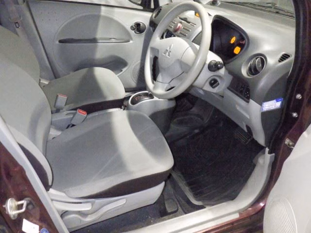MITSUBISHI I
