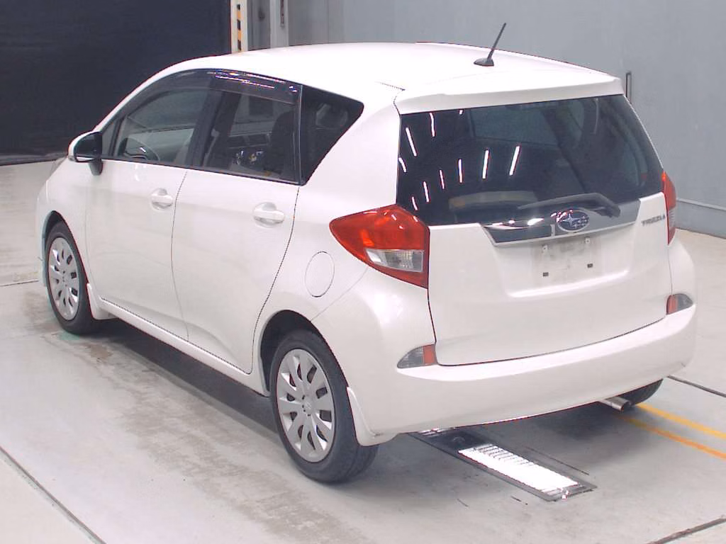 SUBARU TREZIA