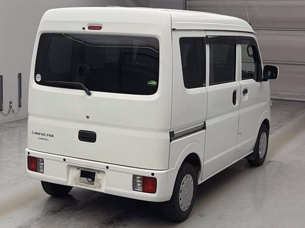MITSUBISHI MINICAB