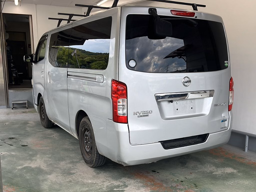 NISSAN NV350 CARAVAN