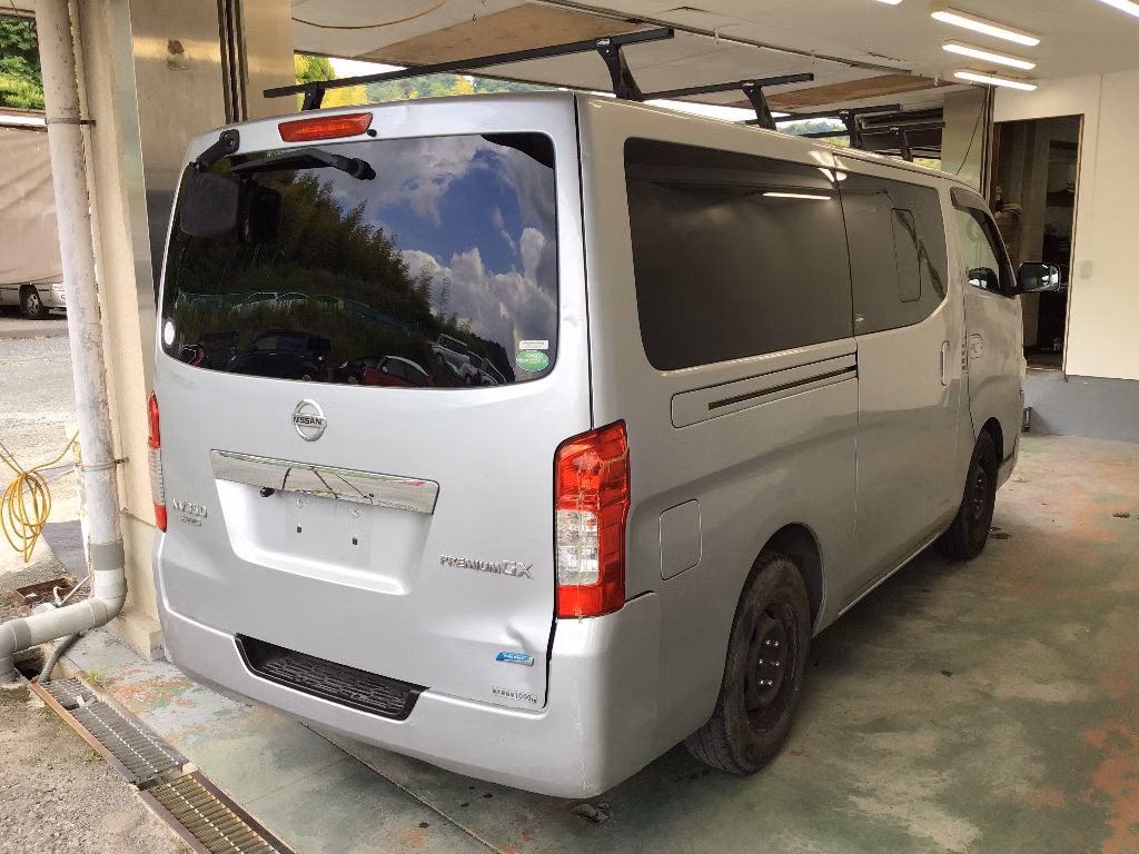 NISSAN NV350 CARAVAN