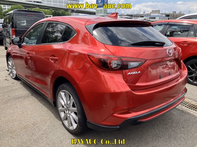 MAZDA AXELA