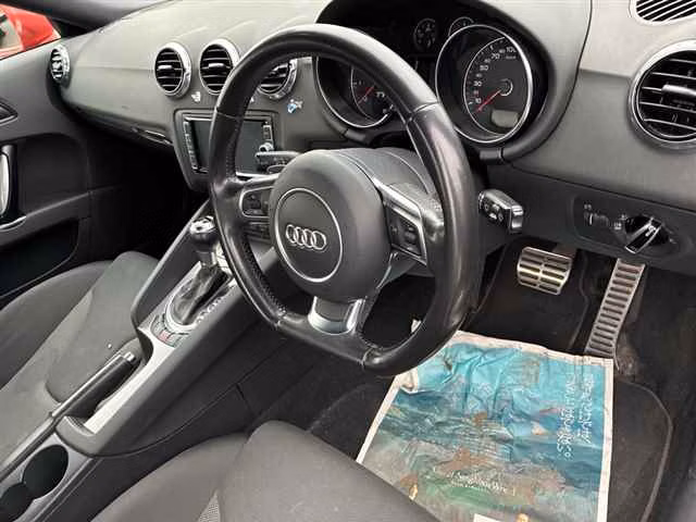 AUDI TT