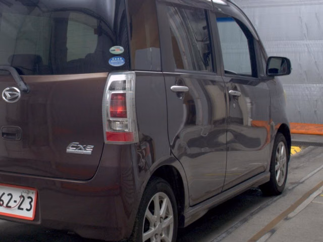 DAIHATSU TANTO EXE