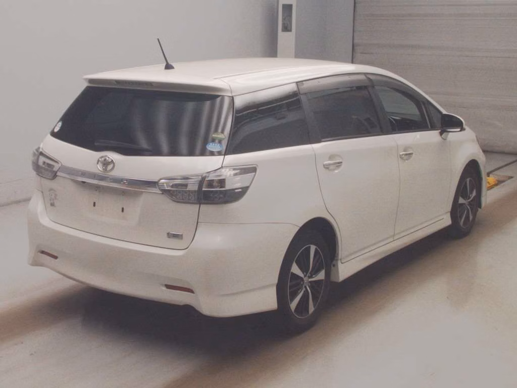 TOYOTA WISH