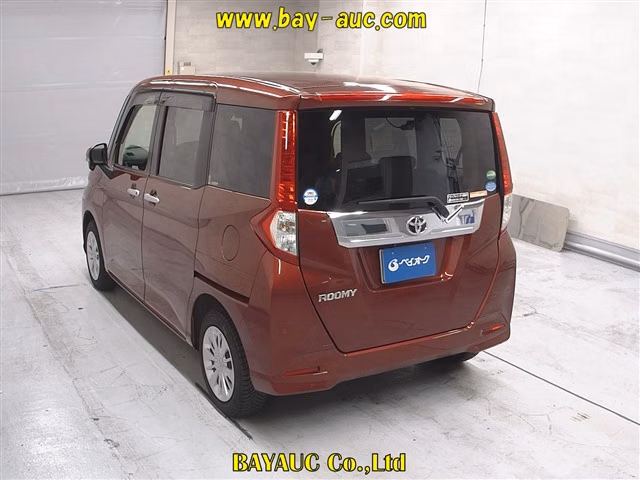 TOYOTA ROOMY