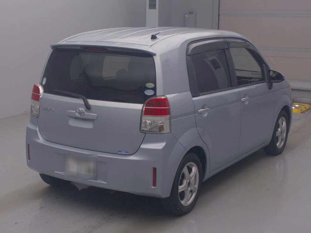 TOYOTA SPADE