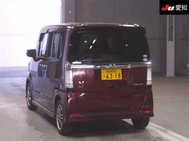 HONDA N-BOX