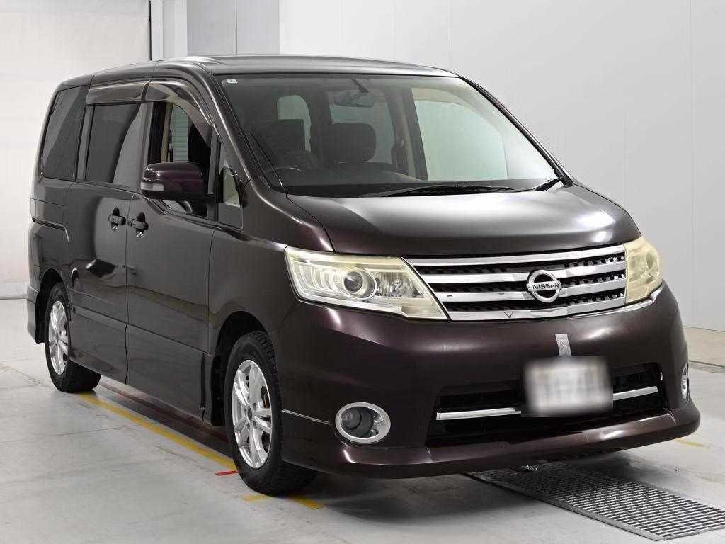 NISSAN SERENA