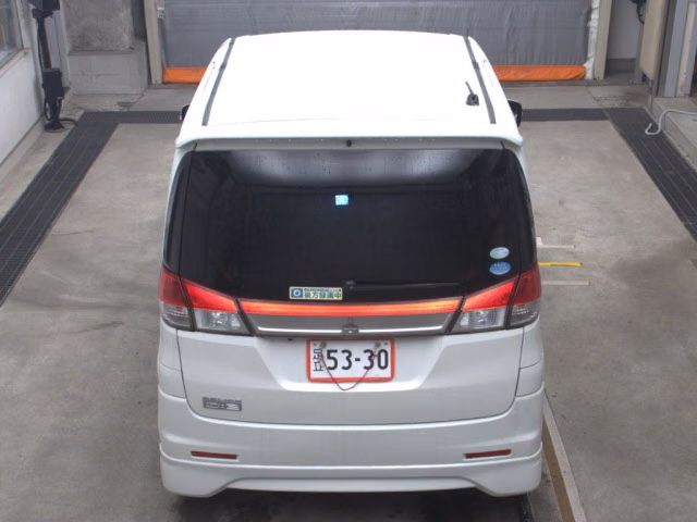 MITSUBISHI DELICA D:2
