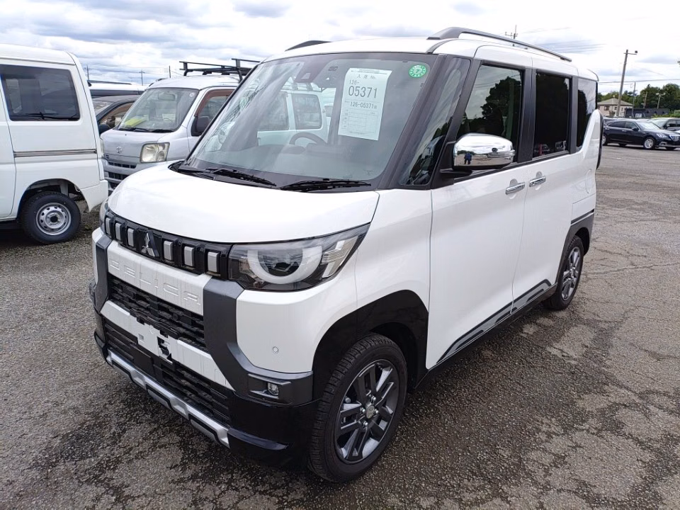 MITSUBISHI DELICA MINI