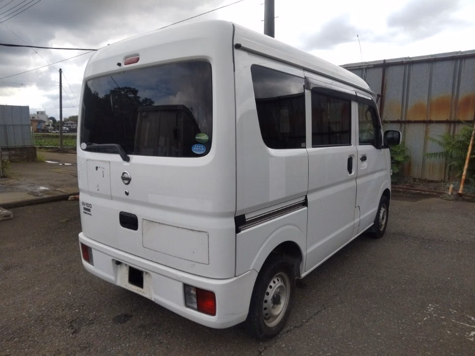 NISSAN NV100 CLIPPER