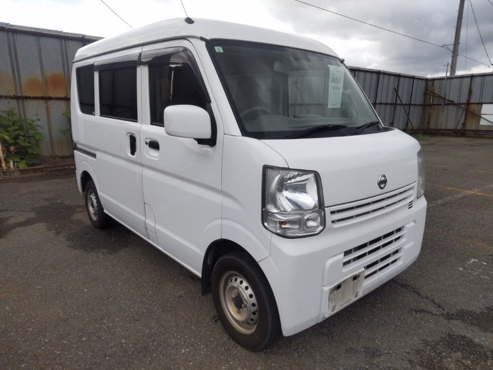 NISSAN NV100 CLIPPER