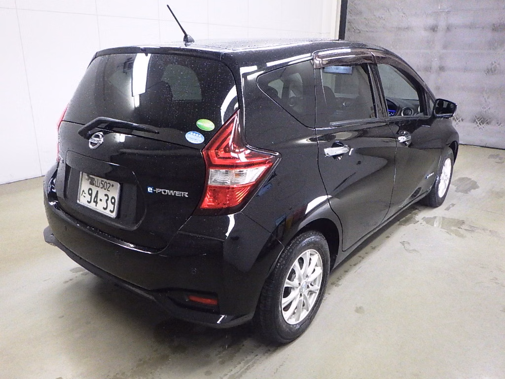 NISSAN NOTE