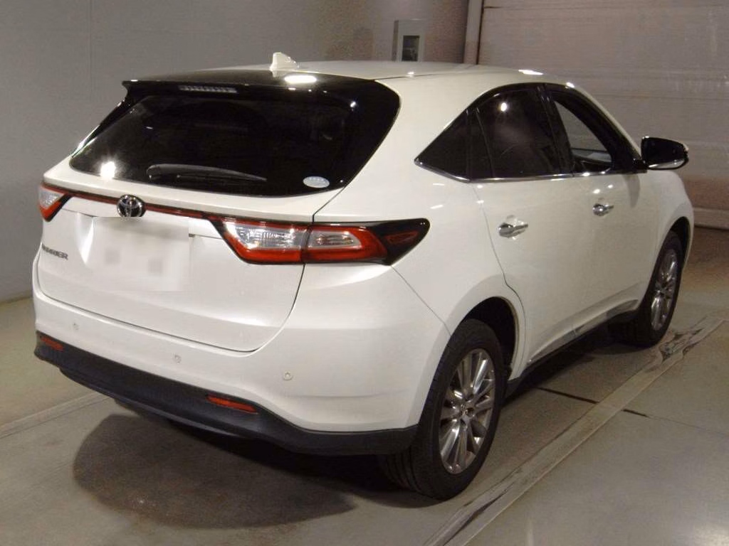 TOYOTA HARRIER
