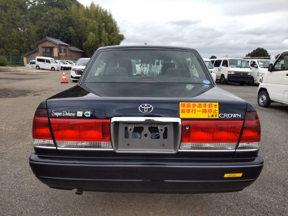 TOYOTA CROWN