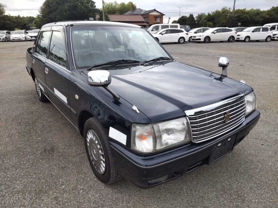 TOYOTA CROWN
