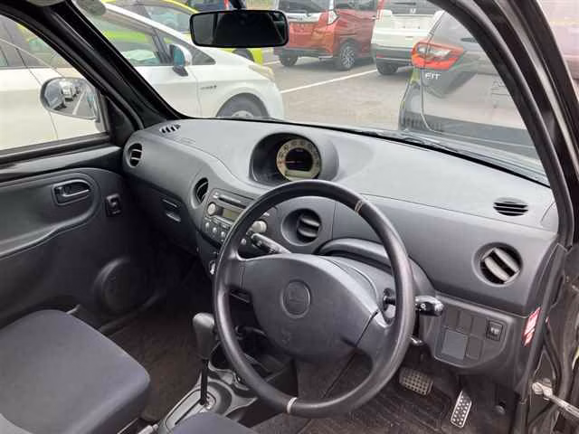 DAIHATSU ESSE