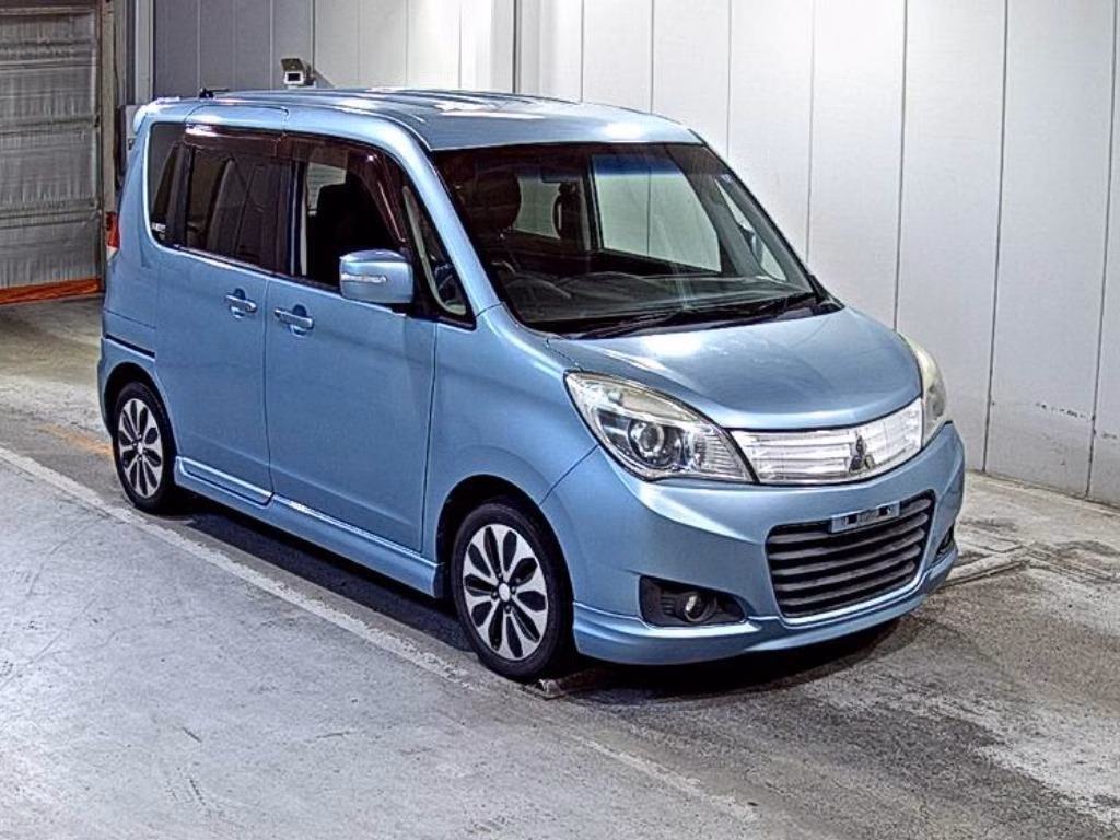 MITSUBISHI DELICA D:2