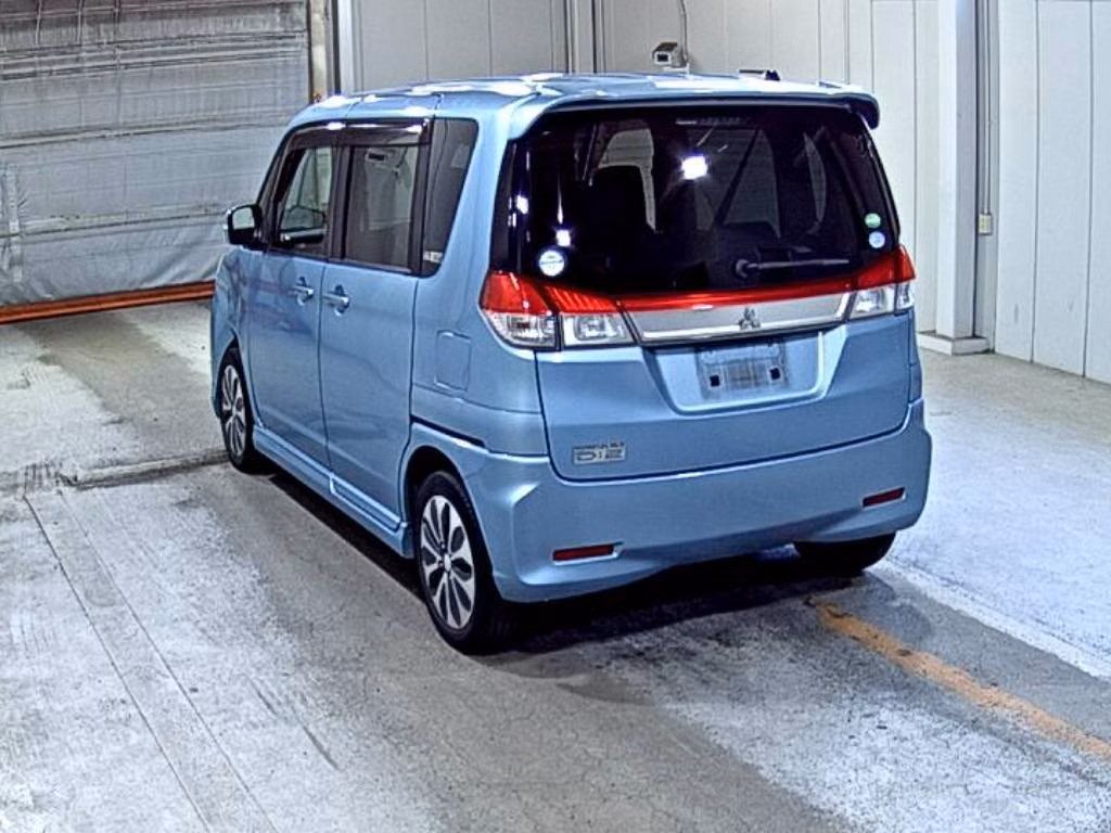 MITSUBISHI DELICA D:2