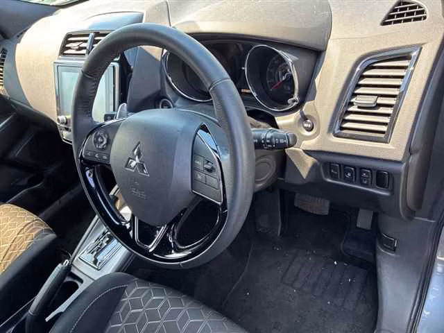 MITSUBISHI RVR