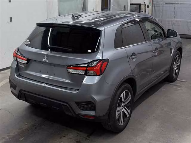 MITSUBISHI RVR