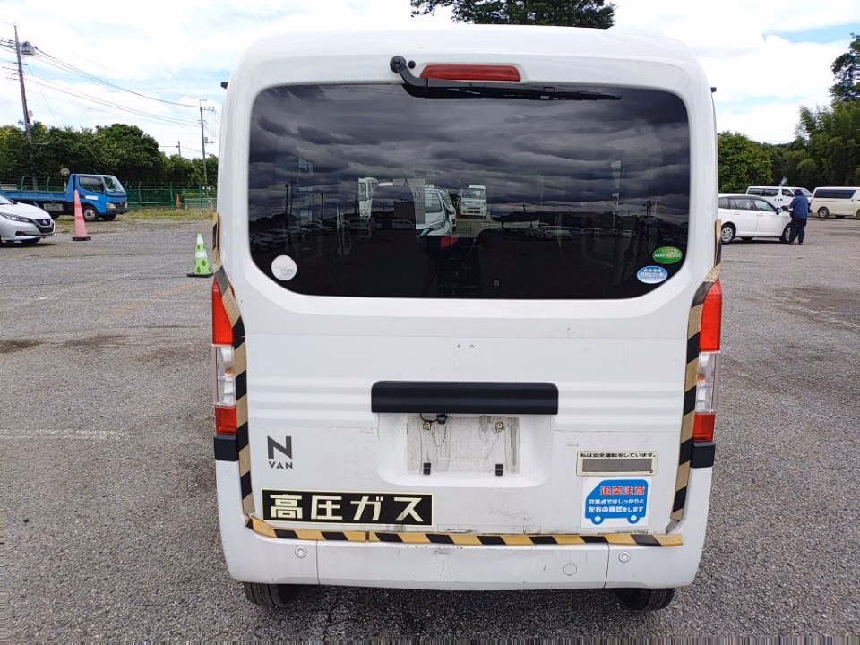 HONDA N-VAN