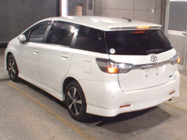 TOYOTA WISH