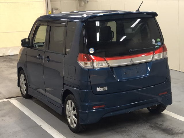MITSUBISHI DELICA D:2
