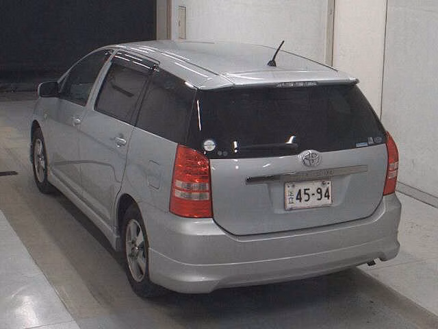 TOYOTA WISH