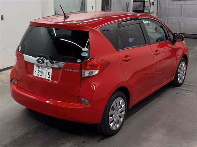 SUBARU TREZIA