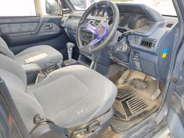 MITSUBISHI PAJERO