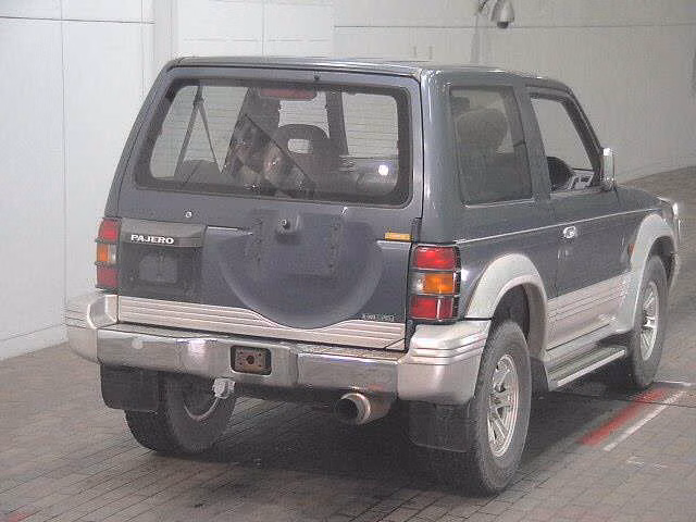 MITSUBISHI PAJERO