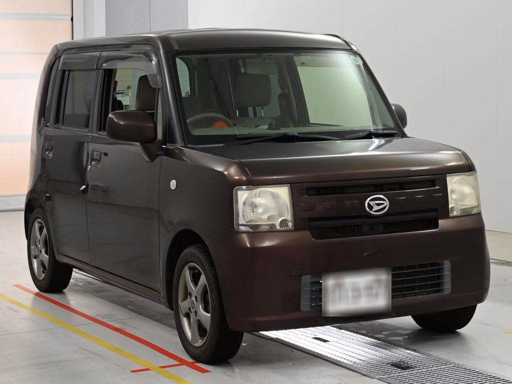 DAIHATSU MOVE CONTE