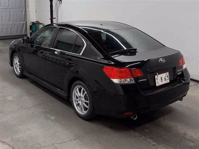 SUBARU LEGACY B4