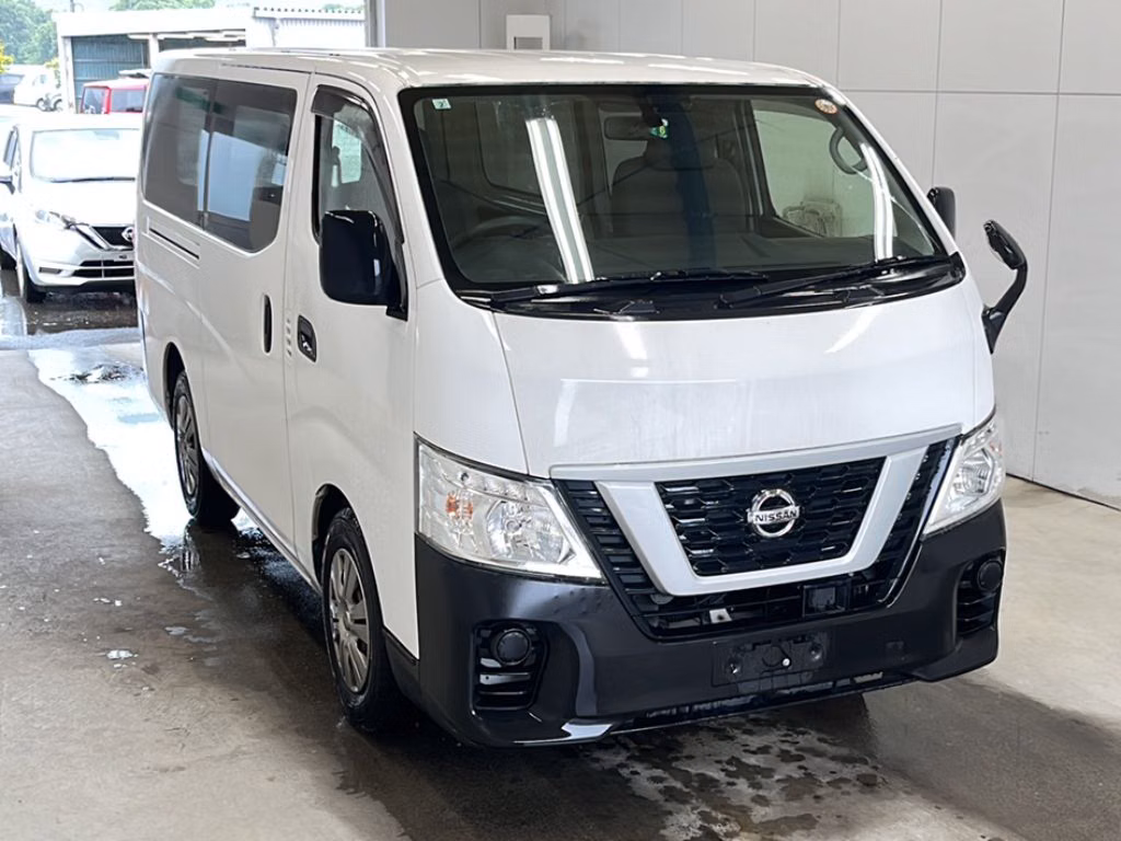 NISSAN NV350 CARAVAN