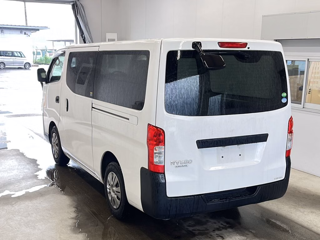 NISSAN NV350 CARAVAN