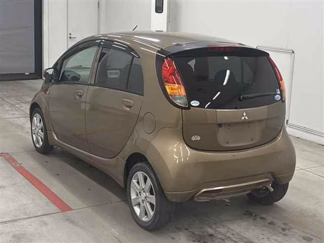 MITSUBISHI I