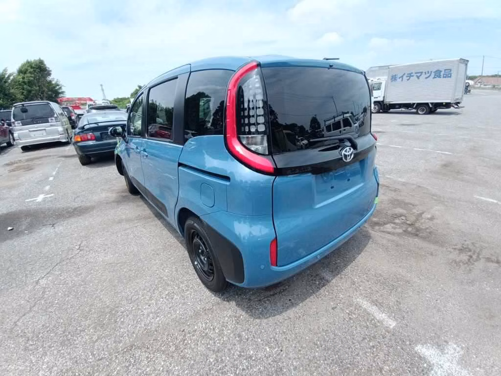 TOYOTA SIENTA