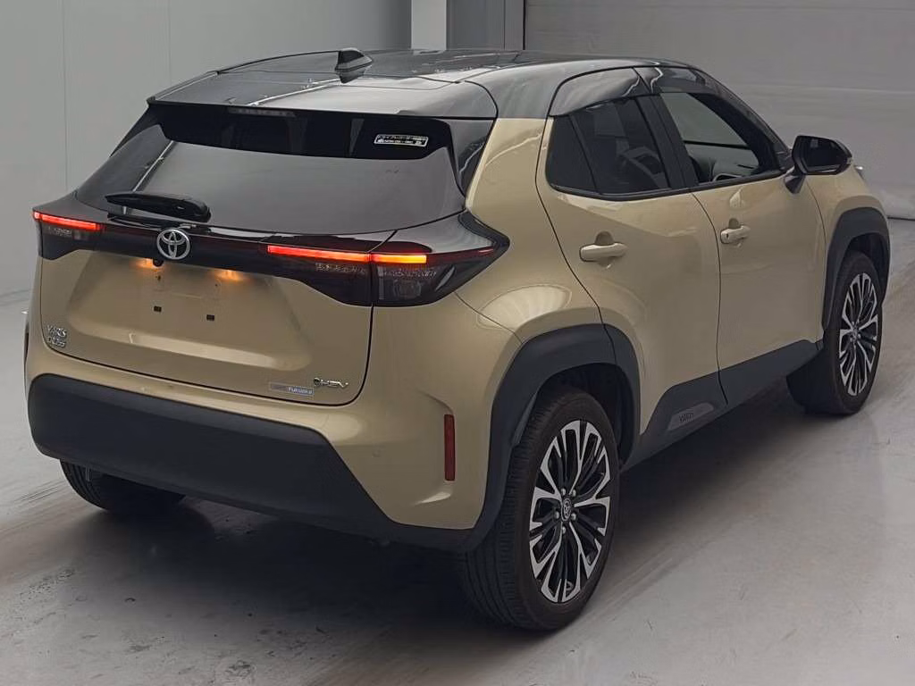 TOYOTA YARIS CROSS