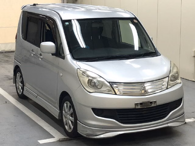 MITSUBISHI DELICA D:2
