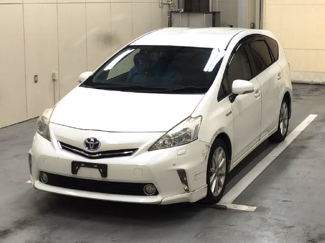 TOYOTA PRIUS ALPHA