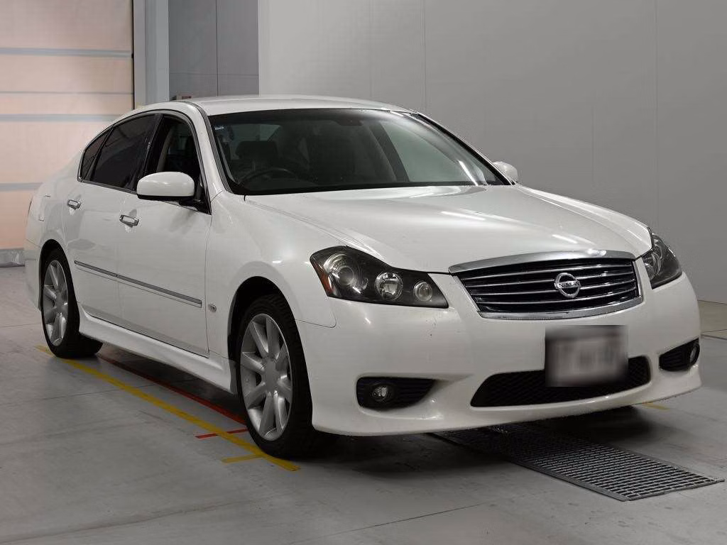 NISSAN FUGA