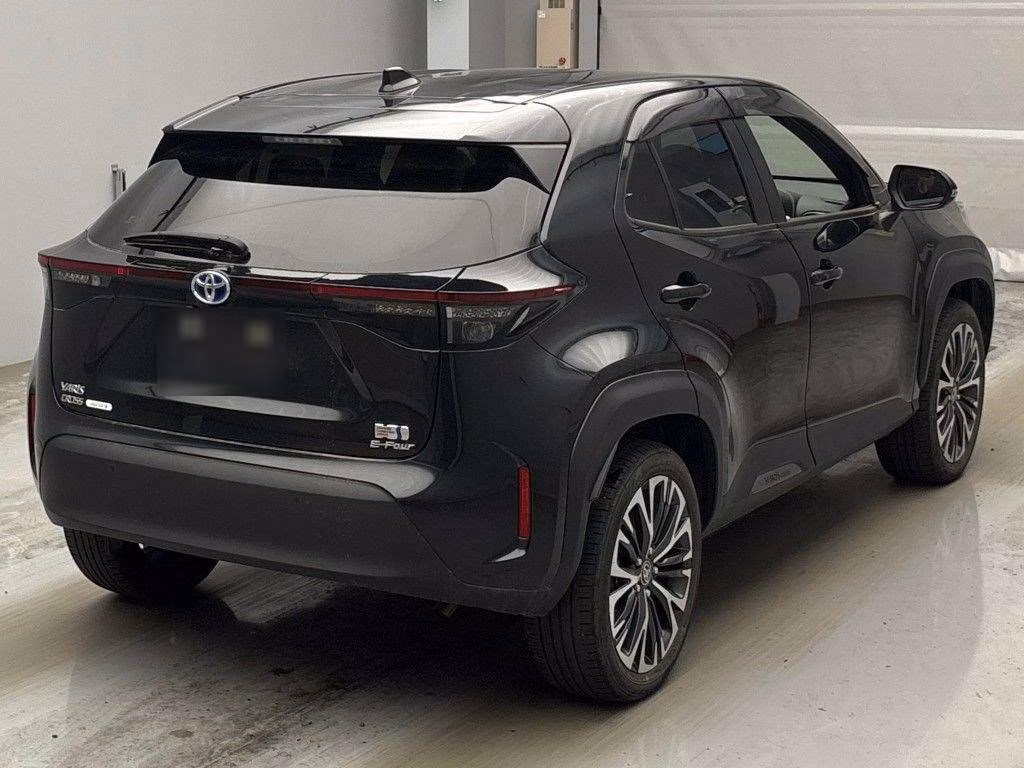 TOYOTA YARIS CROSS