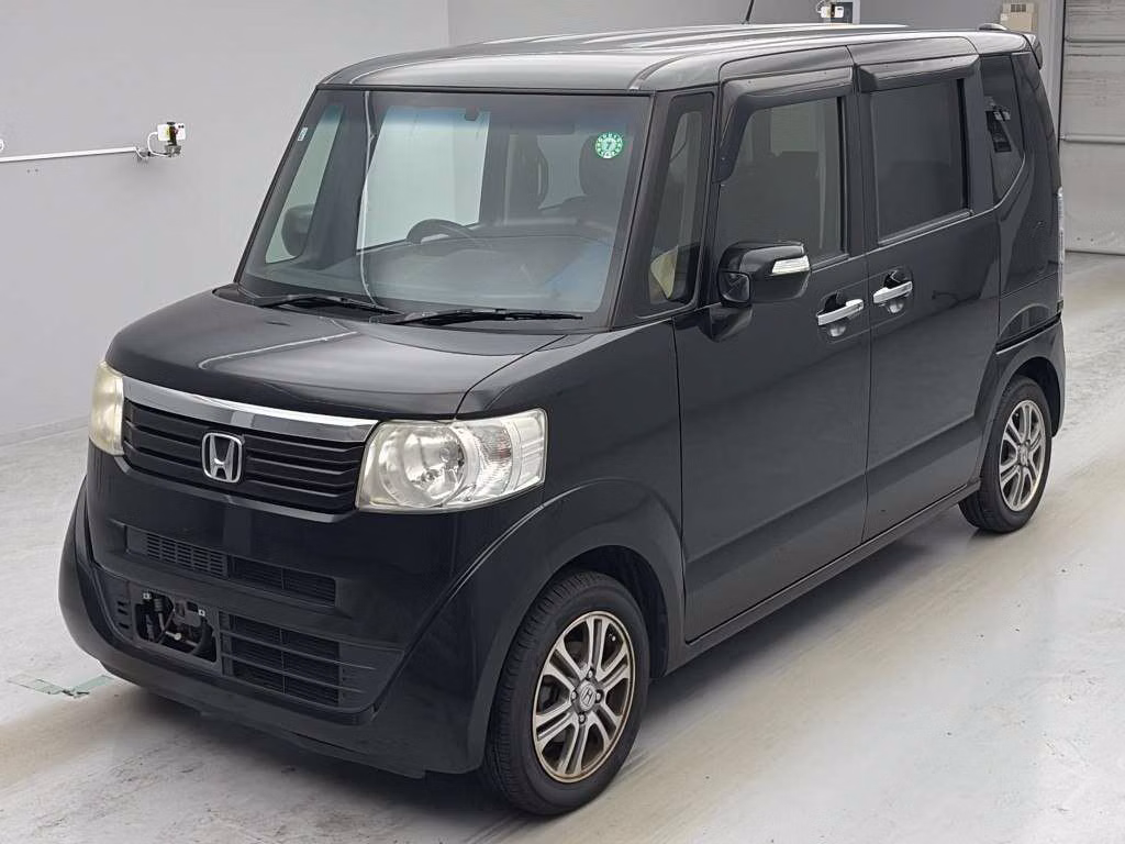 HONDA N-BOX